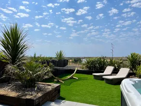 Casa rural apropiada para familias con terraza, jardín y jacuzzi | Vistas a la playa | Admite mascotas - Image 3