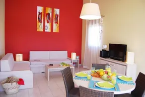 Nice house with garden, pool & terrace | Dogs allowed - Image 2