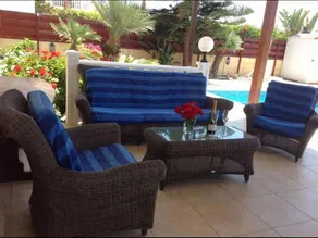Villa conviviale et familiale avec barbecue, jardin et piscine privée - Image 3