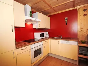 Holiday apartment with barbecue, garden & terrace | Mountain view - Image 4