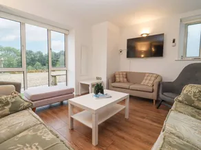 Cottage with 2 rooms for 4 persons - Image 3