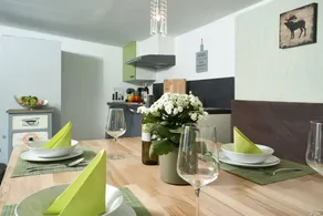 Apartment with garden & barbecue | Garden view - Image 4