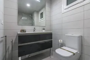 Apartment with pool, garden & terrace - Image 4