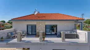 Wohnung mit Terrasse, privatem Pool und Grill | Gartenblick - Image 4