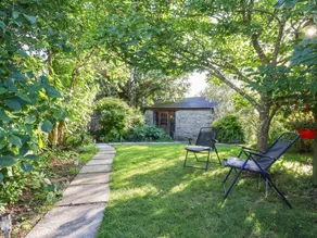 Cottage with barbeque & garden - Image 3