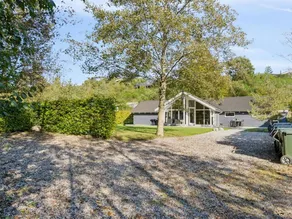 House with barbecue, sauna & terrace - Image 2