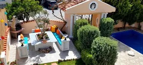 Fully equipped holiday home with garden, terrace & private pool - Image 5