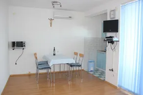 Pleasant holiday apartment with terrace - Image 3