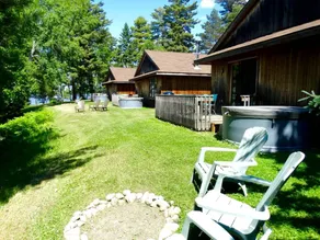 Pet-Friendly Lakeside Cabin Getaway near Muskoka, Ontario - Image 5