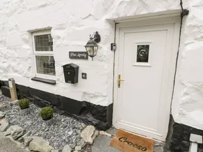 Cottage with garden & terrace - Image 2