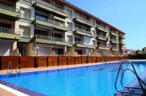 Appartement avec piscine - Image 3