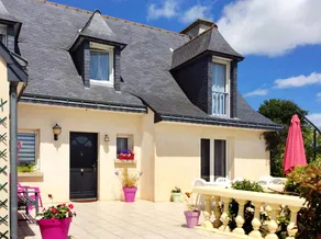 Fully equipped wonderful holiday home with terrace, garden & barbeque | Garden view | Good for workation - Image 3