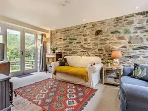 Cottage with garden & barbecue - Image 3
