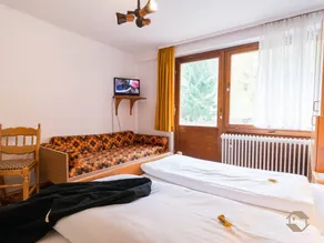 Double Room with Shared Terrace, Balcony and Wi-Fi - Image 5