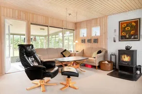 Holiday home with barbecue - Image 5