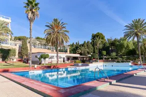 Fully equipped apartment with pool & terrace | Sea view | Next to the beach - Image 3