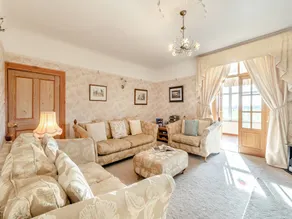 Children-friendly cottage with jacuzzi, barbeque & garden | River view | Pets allowed - Image 4