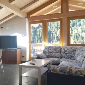 Child-friendly nice apartment with garden & terrace | Mountain view | Pets allowed - Image 5