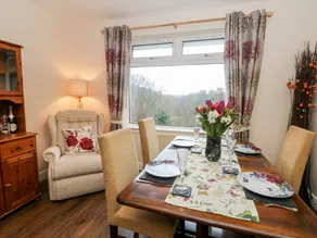 Cottage with garden - Image 5