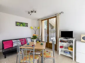 Appartement de vacances avec terrasse, jardin et barbecue - Image 3