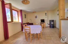 Gite with barbeque, terrace & garden - Image 2