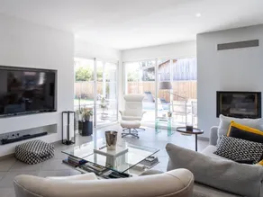 Maison de vacances adaptée aux familles avec barbecue, jardin et piscine privée | Idéale pour le télétravail - Image 4