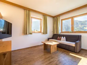 Apartamento con jardín - Image 4