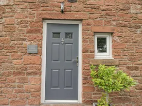 Cottage with garden & jacuzzi - Image 2