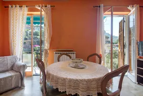 Holiday home | City view - Image 3