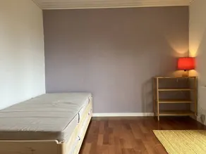 Holiday home with barbeque & terrace - Image 4