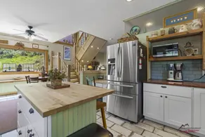 Hidden Valley Farmhaus, Walk to National Forest, 10 Minutes to Downtown - Image 4