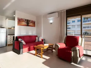 Flat with pool - Image 5