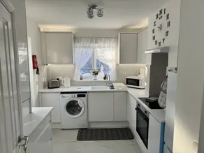 Child-friendly charming house - Image 4