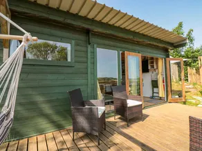 Cottage with garden | Beach view | Pets are welcome - Image 3