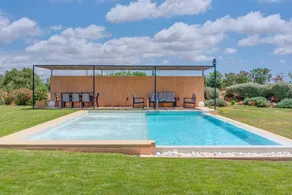 Family-friendly lovely house with garden, BBQ & private pool | Mountain view | Perfect for remote work | Pets are welcome - Image 4