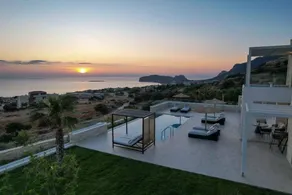 Family-friendly apartment with garden & barbeque | Panoramic view | Beach nearby - Image 5