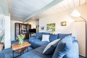 Holiday Home 'Voß' with Private Terrace, Private Garden and Wi-Fi - Image 4