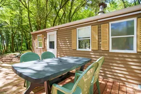 Mobile Home in Cottage Village, Air Conditioning Available, Shared Pool - Image 4