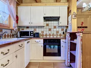 Fully equipped beautiful holiday home with terrace & garden | Mountain view - Image 5