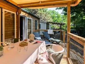 Mobile home with terrace & heated pool - Image 5