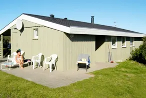 Lovely house with terrace, sauna & garden | Close to the beach - Image 2