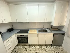 Fully equipped charming flat with terrace - Image 2