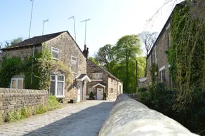 Children-friendly lovely cottage with garden & BBQ | Pet-friendly - Image 2