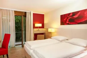 Apartment with terrace & garden | Suitable for remote work - Image 2