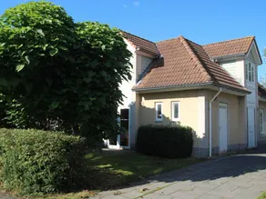 Fully equipped holiday home with terrace, sauna & barbeque | Next to the beach - Image 2