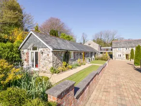 Fully equipped cottage with garden - Image 3