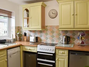 Child-friendly nice cottage with terrace & garden | River view | Pets allowed - Image 4