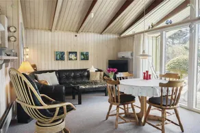 House with sauna, terrace & barbecue - Image 2