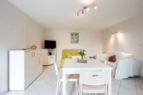 Espectacular apartamento ideal para familias con jardín y terraza | Vistas a la ciudad - Image 5