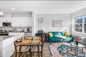 Mins to NYC Exceptional Modern 2Bedroom Apt - Image 3